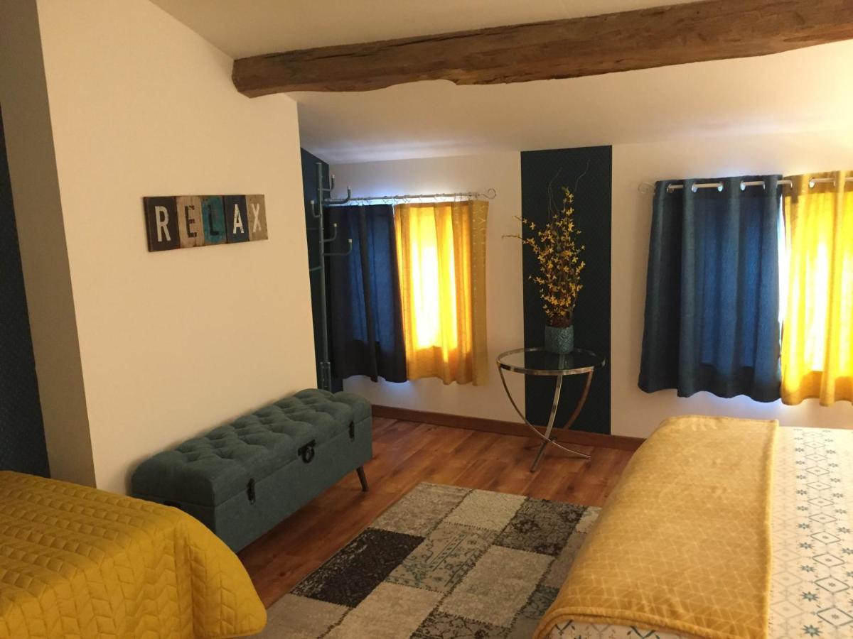 De Charme Et D'Eau Bed & Breakfast Saint-Savinien Bagian luar foto